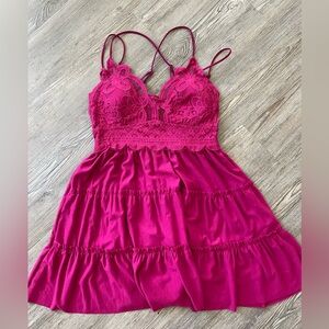 Zenana strappy “dress”.Fits more like a long tank top if your over 5’4.